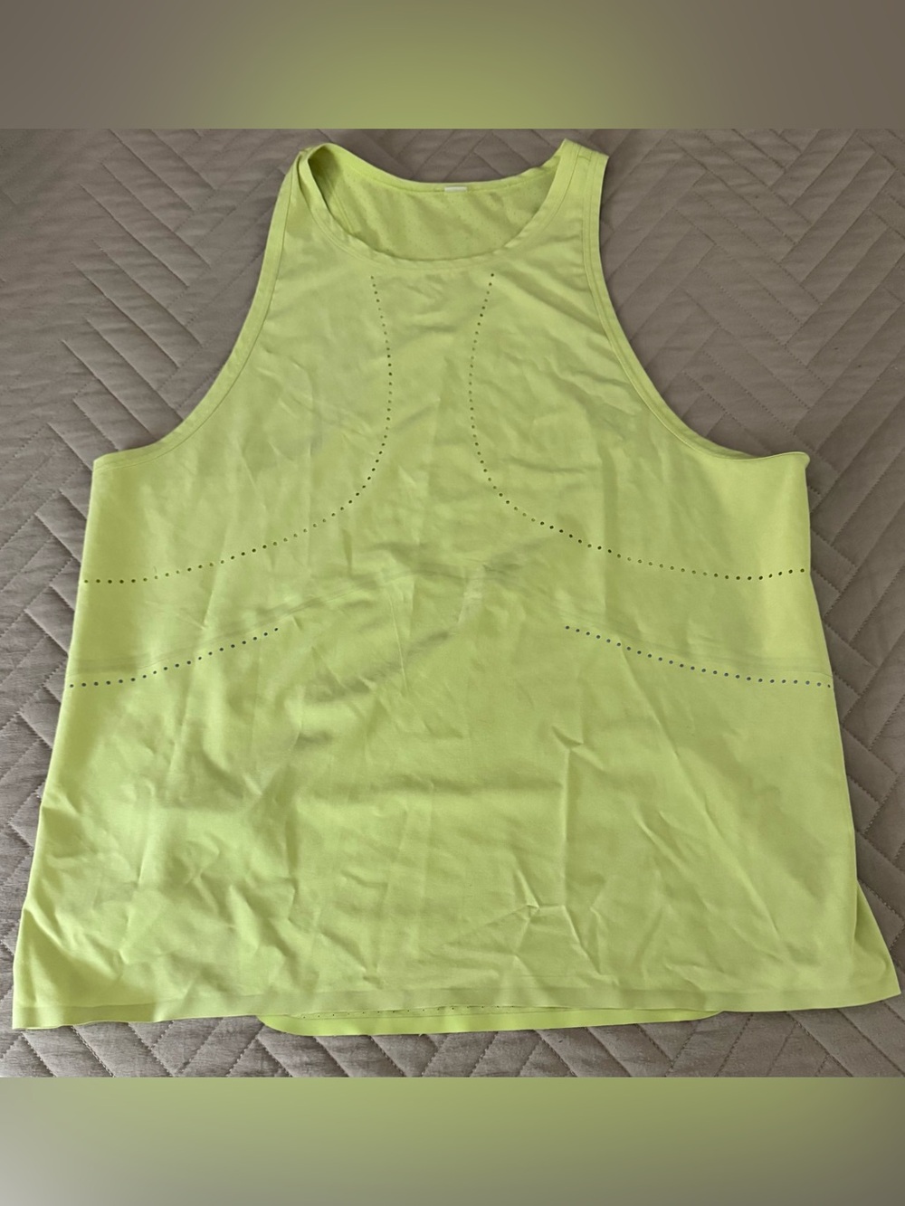 Lululemon Swift Ventilated Racerback Tank Top Neon Yellow EUC see measurements